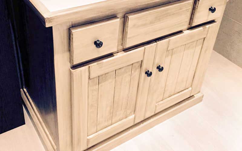 Mueble de baño individual blanco roto con espejo